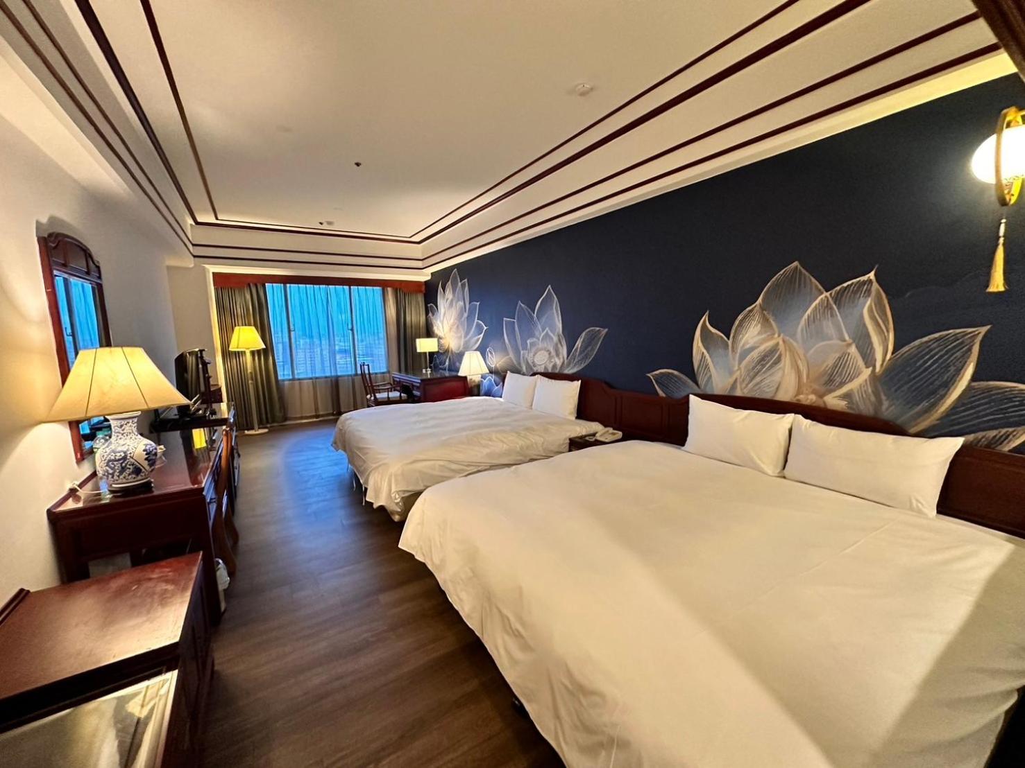 T Hotel Taichung Luaran gambar