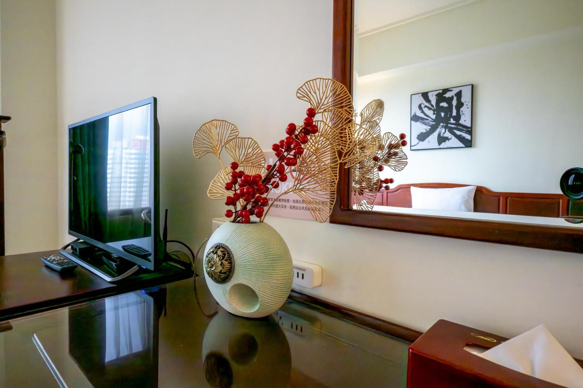 T Hotel Taichung Luaran gambar