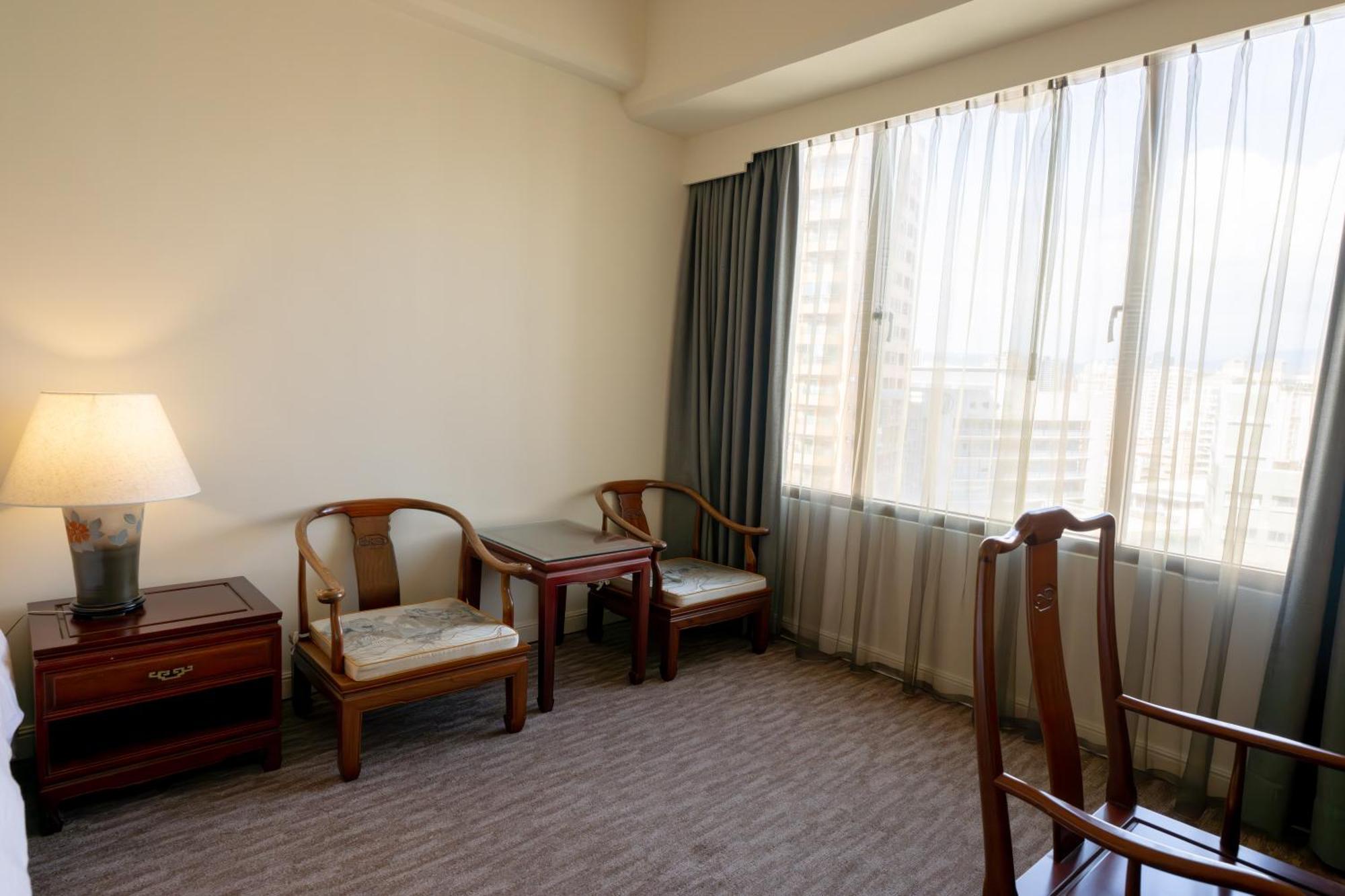 T Hotel Taichung Luaran gambar