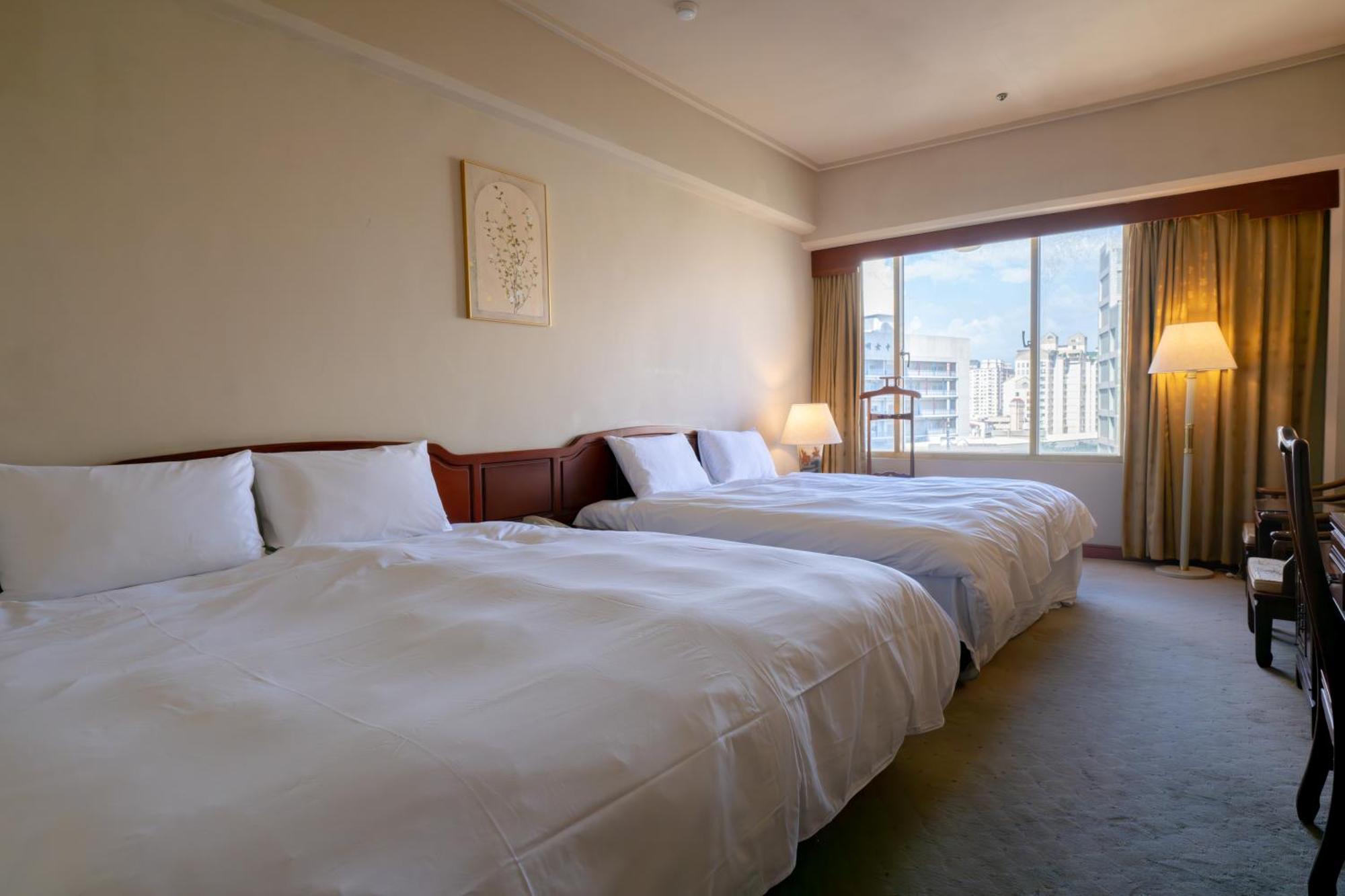 T Hotel Taichung Luaran gambar