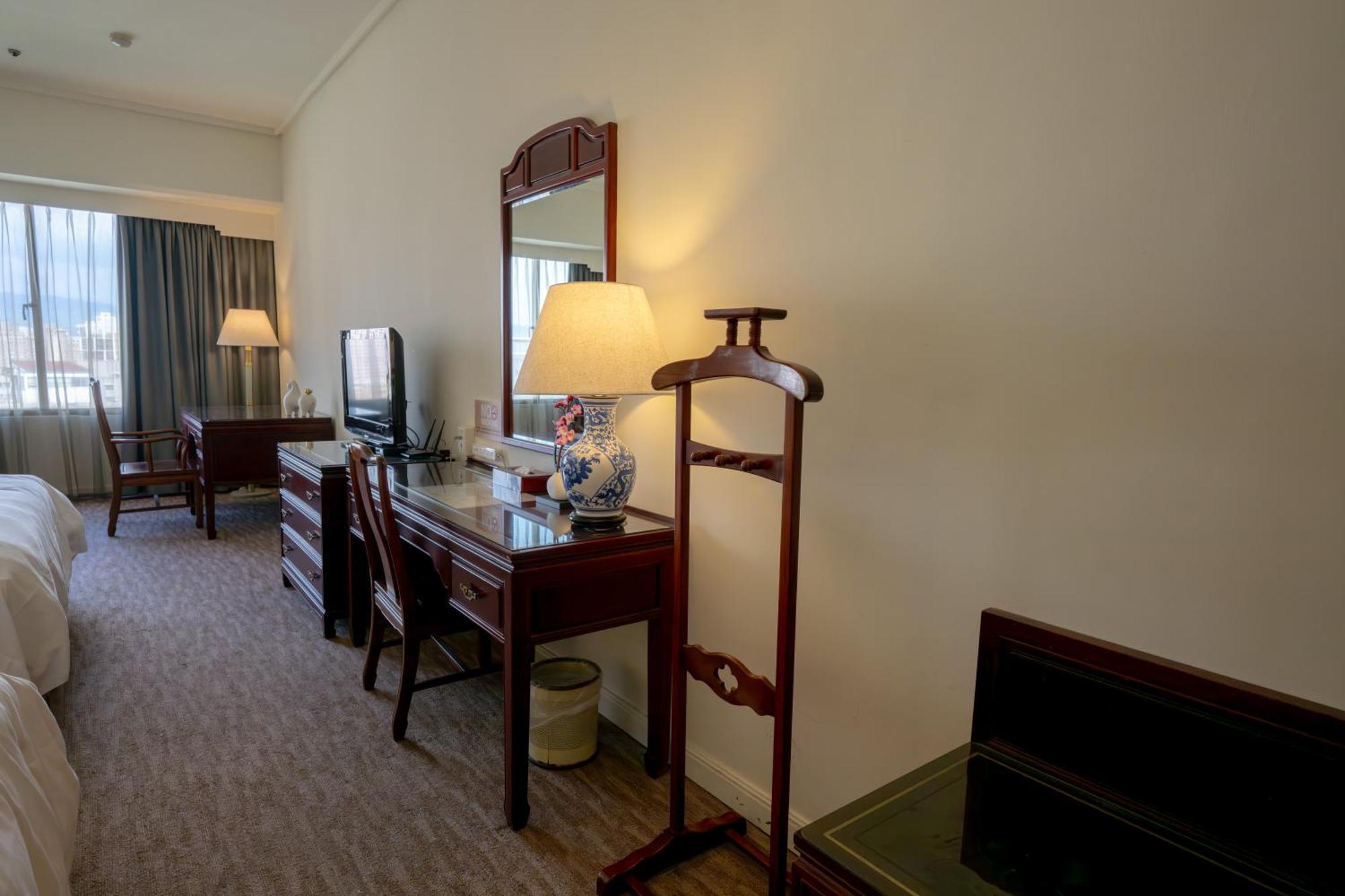 T Hotel Taichung Luaran gambar