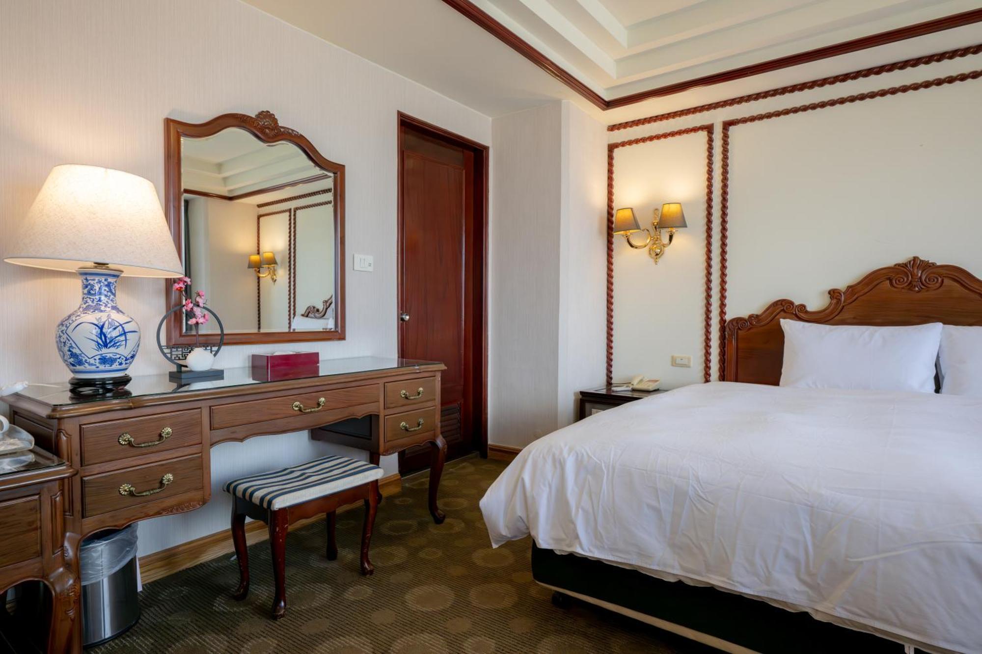 T Hotel Taichung Luaran gambar