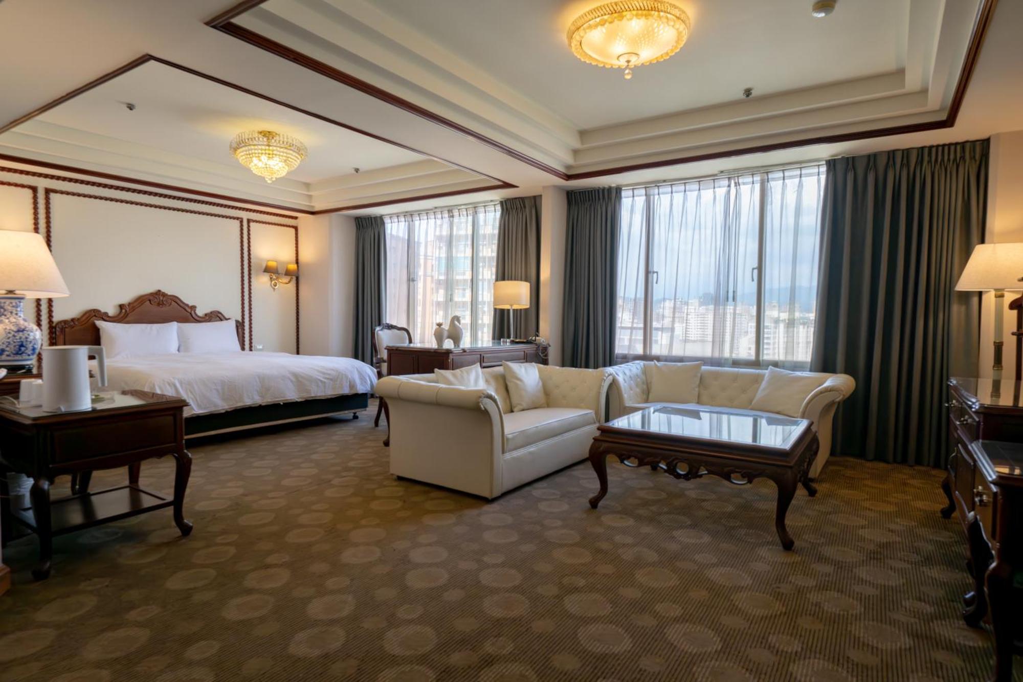 T Hotel Taichung Luaran gambar