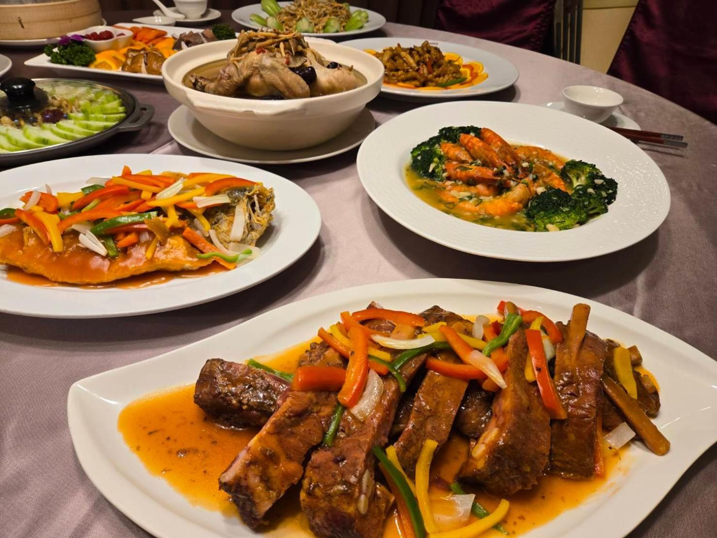 T Hotel Taichung Luaran gambar